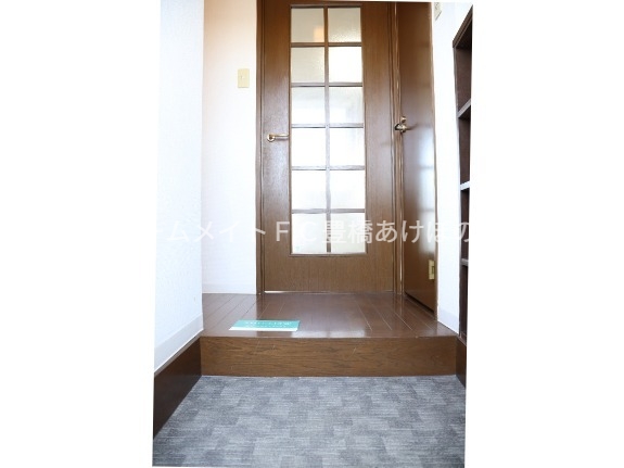 玄関　同型別部屋