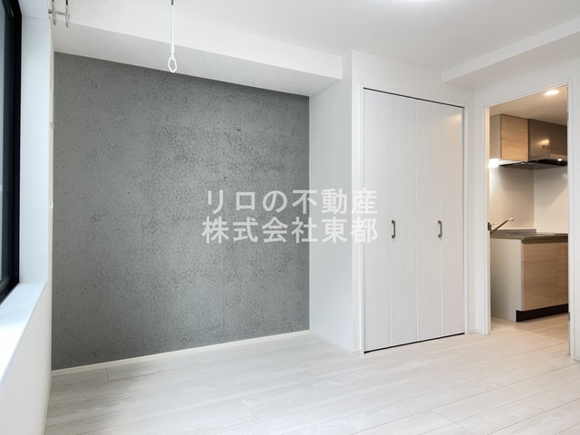 その他部屋・スペース　アクセントクロス仕様で、お部屋をオシャレに演出してくれます♪