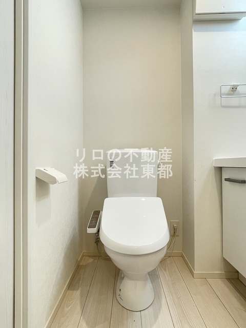 トイレ　洗浄・暖房便座付です！