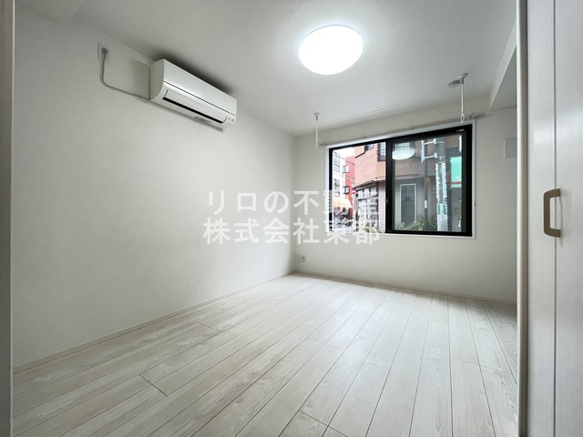 居室・リビング　フローリングで雰囲気のいい内装です！