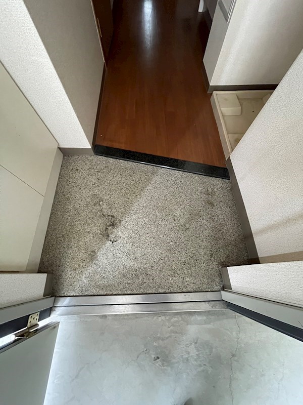 玄関　※別のお部屋のお写真です。御参考までに。