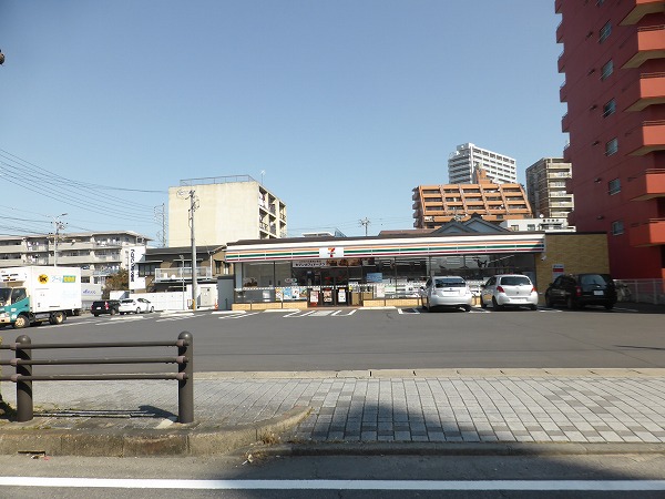 コンビニ　セブンイレブン 安城御幸本町店（コンビニ）まで319m