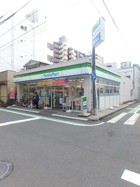 コンビニ　ファミリーマート横浜新川町店（コンビニ）まで371m