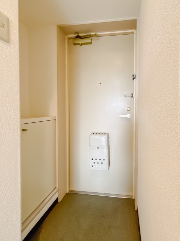 玄関　反転タイプ参考写真