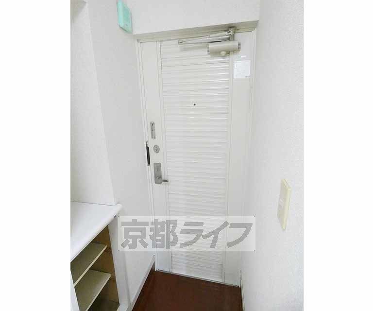 その他設備　しっかりとしたドア。