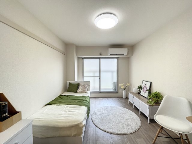 居室・リビング　モデルルーム写真です。