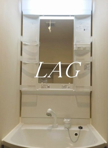 洗面設備　洗面台です。