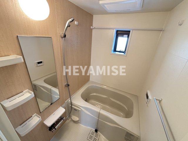 バス・シャワールーム　※別のお部屋の写真です。