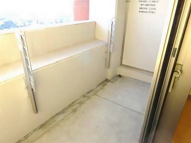 バルコニー　開放感のあるベランダです