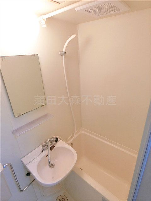 バス・シャワールーム　お風呂　バスルーム　3点式ユニットバス