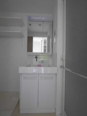 洗面設備　ガーデン東新宿