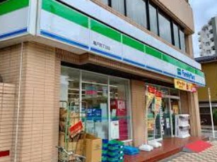 コンビニ　ファミリーマート 亀戸四丁目店（コンビニ）まで449m