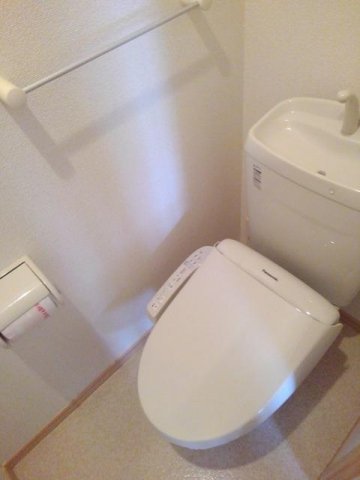 トイレ　シンプルで使いやすいトイレです
