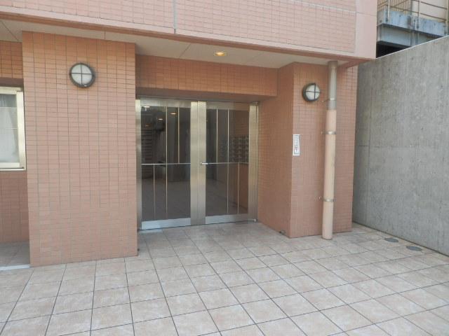 エントランス　エントランス