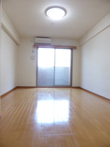 居室・リビング　居室