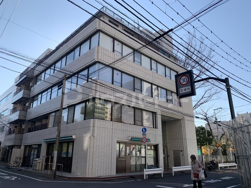 幼稚園・保育園　両国すきっぷ保育園（幼稚園・保育園）まで180m