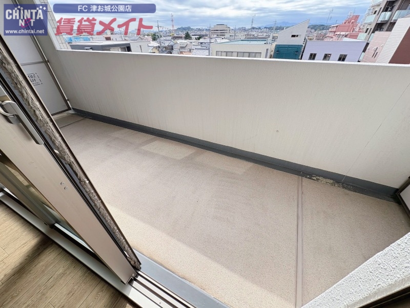 バルコニー　別部屋参考写真です。