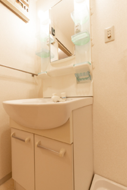 洗面設備　※写真は同タイプ住戸です。