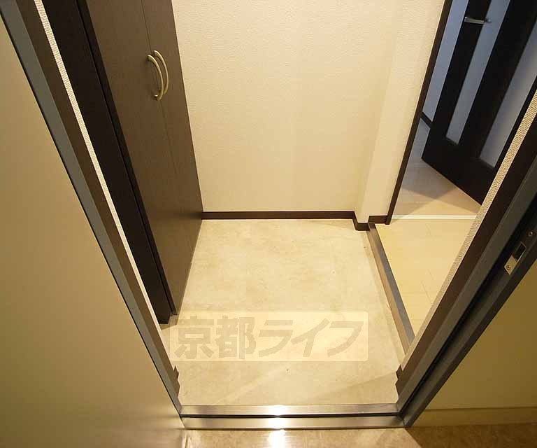 玄関　玄関部分です。