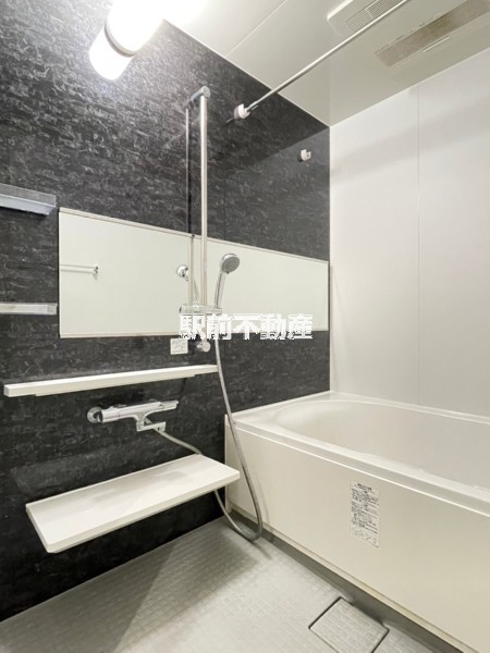 バス・シャワールーム　別部屋写真流用