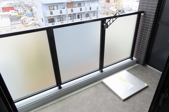 バルコニー　※掲載情報と現状が相違する場合には現状を優先とします。