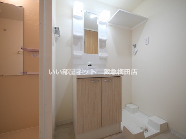 洗面設備　※反転タイプになります。