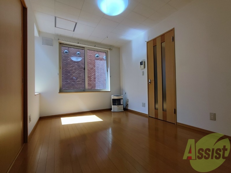 居室・リビング　広くてきれいなリビングです！快適に過ごせそうですね。