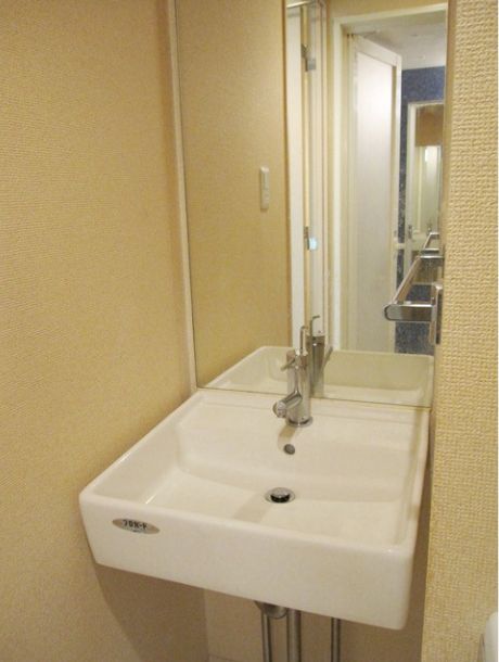 洗面設備　弊社は都内全域の物件をご紹介可能です！
