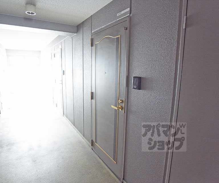 その他設備　玄関ドアです。