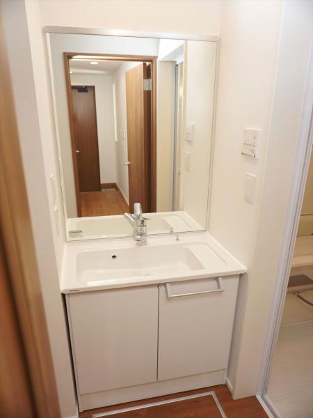 洗面設備　洗面所