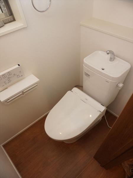 トイレ　トイレ