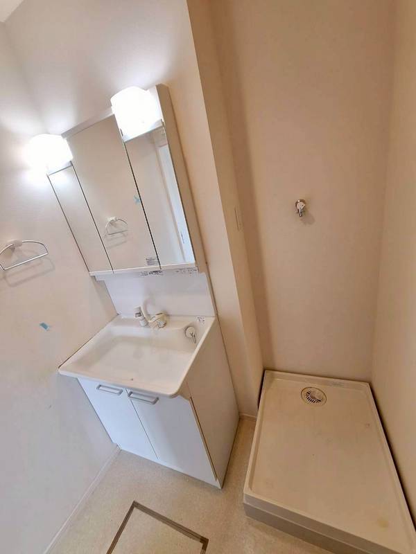 洗面設備　★独立洗面台★室内洗濯機置き場★