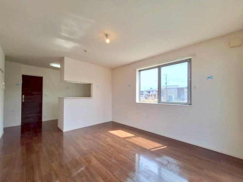 居室・リビング　★12.8帖のリビングダイニングキッチン★