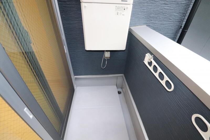 バルコニー　日当たりバッチリ、ふかふかのお布団で眠れますよ。