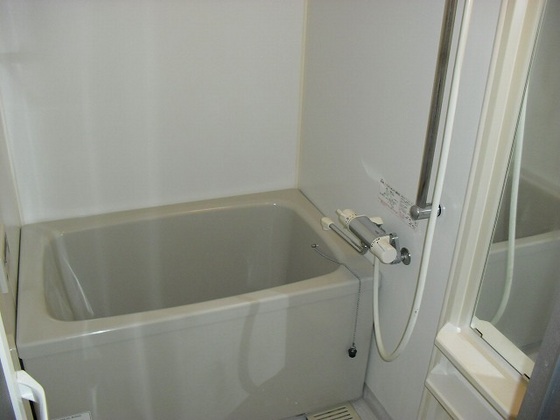 バス・シャワールーム　※別部屋の写真です