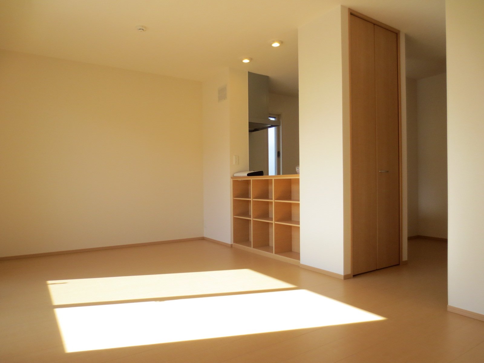 居室・リビング　別号室写真