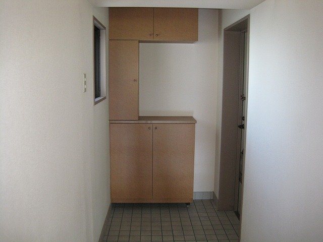 玄関　（イメージ）