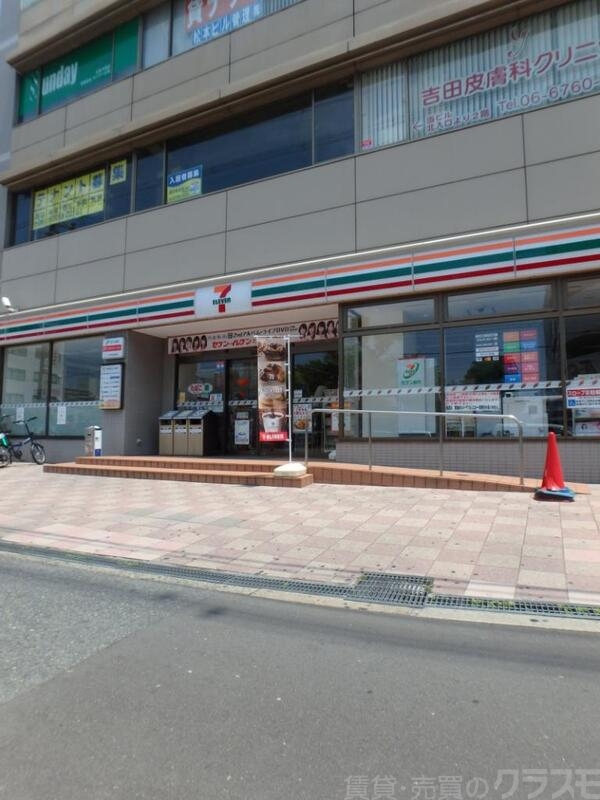 コンビニ　セブンーイレブン大阪長吉出戸２丁目店（コンビニ）まで330m