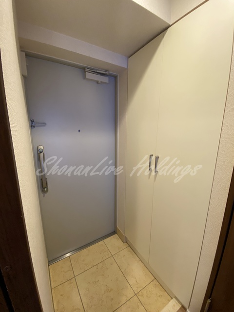 玄関　シューズボックスございます♪