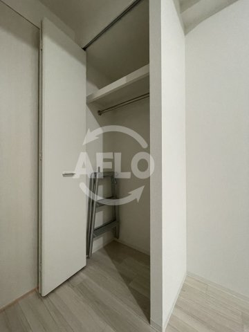 収納　セレニテ阿波座ミラク　クローゼット