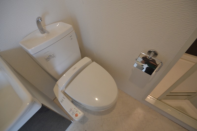 トイレ　コインランドリー