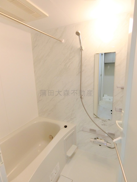 バス・シャワールーム　追焚+浴室暖房乾燥機付きバスルーム　お風呂