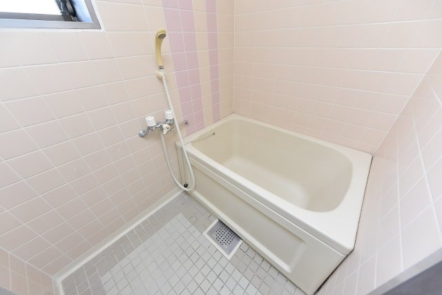 バス・シャワールーム　風呂