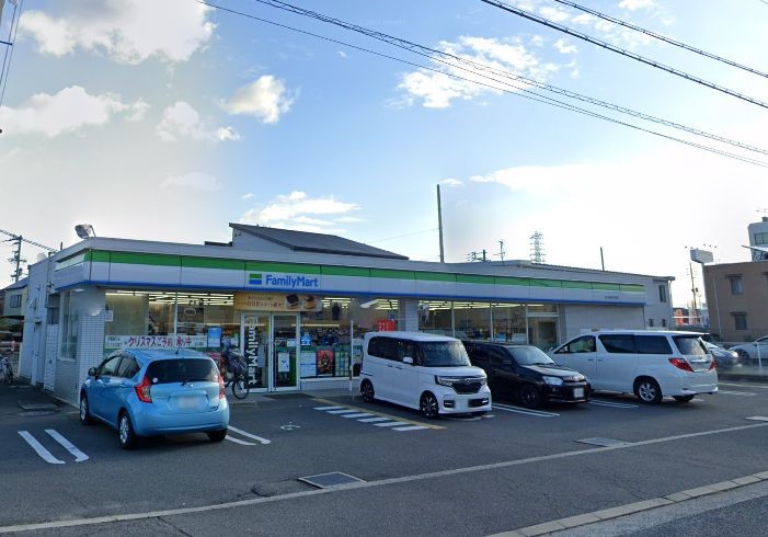コンビニ　ファミリーマート　泉大津尾井千原店（コンビニ）まで532m