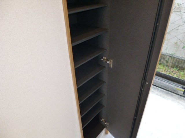 玄関　シューズボックス