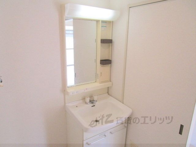 洗面設備　独立洗面台