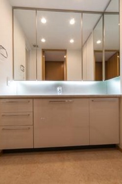 洗面設備　☆嬉しい独立洗面台☆