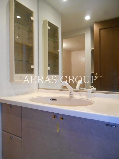 洗面設備　同仕様