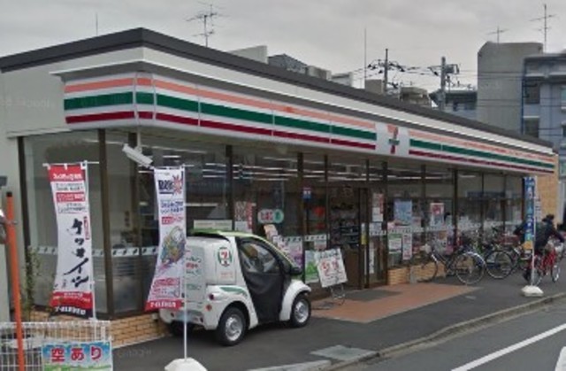 コンビニ　セブンイレブン世田谷砧4丁目店（コンビニ）まで303m