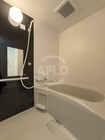 バス・シャワールーム　Raffine大阪九条　浴室